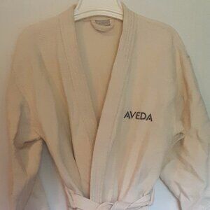 Women's AVEDA waffle knit bath robe size Medium off white